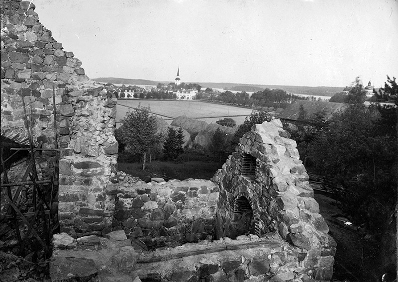 Kärnbo kyrkoruin, Mariefred