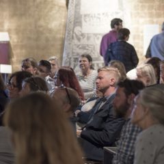 Publikvy från seminarium på Gotlands Museum under Almedalsveckan.