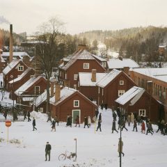 Vy från trähus i Åtvidaberg under tidigt 70-tal.