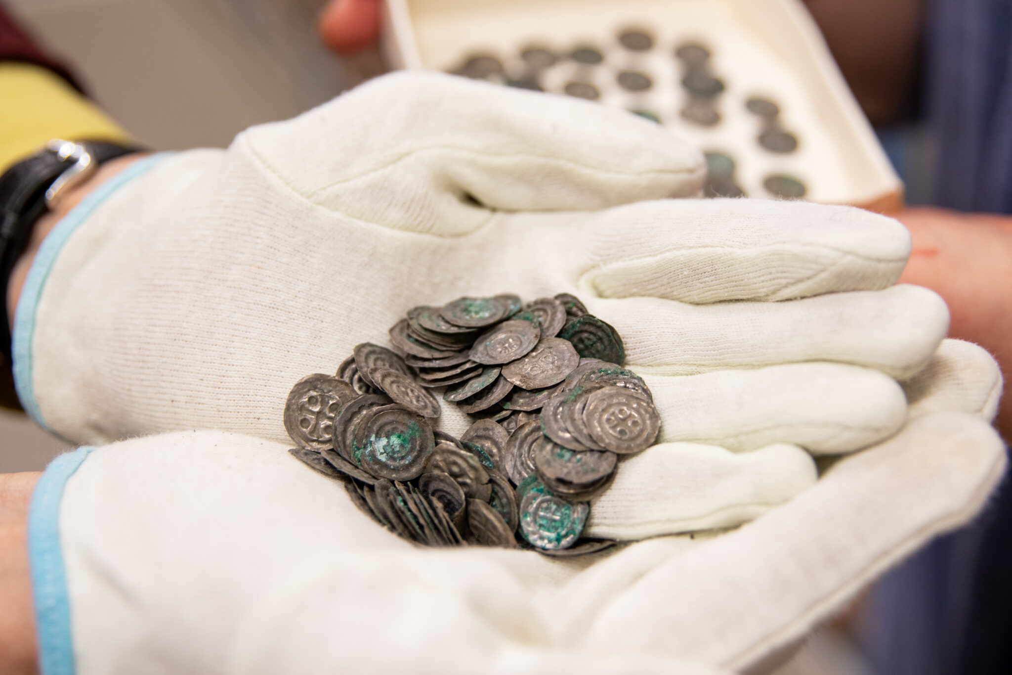 Riksantikvarieämbetets litteratur om mynt och medaljer – en viktig källa för forskningen