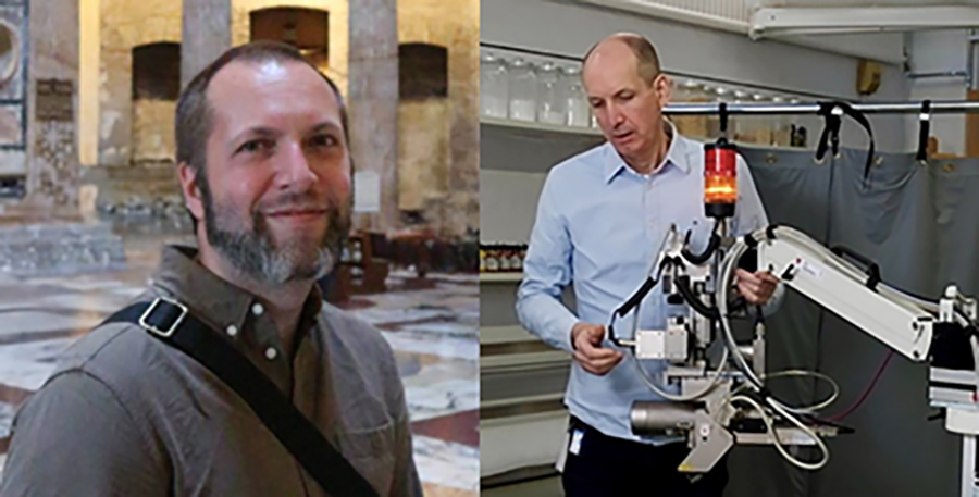 Ett ålderdomligt dokument. I nederkant olika kulörer i form av fyrkantiga fält. Vertikalt mot varje färg löper text uppåt ut ur bild.