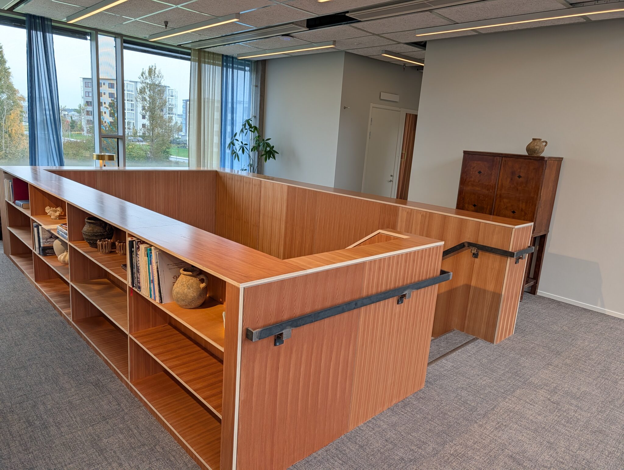 Trappa i kontorslandskapet i Riksantikvarieämbetets kontor i Visby.